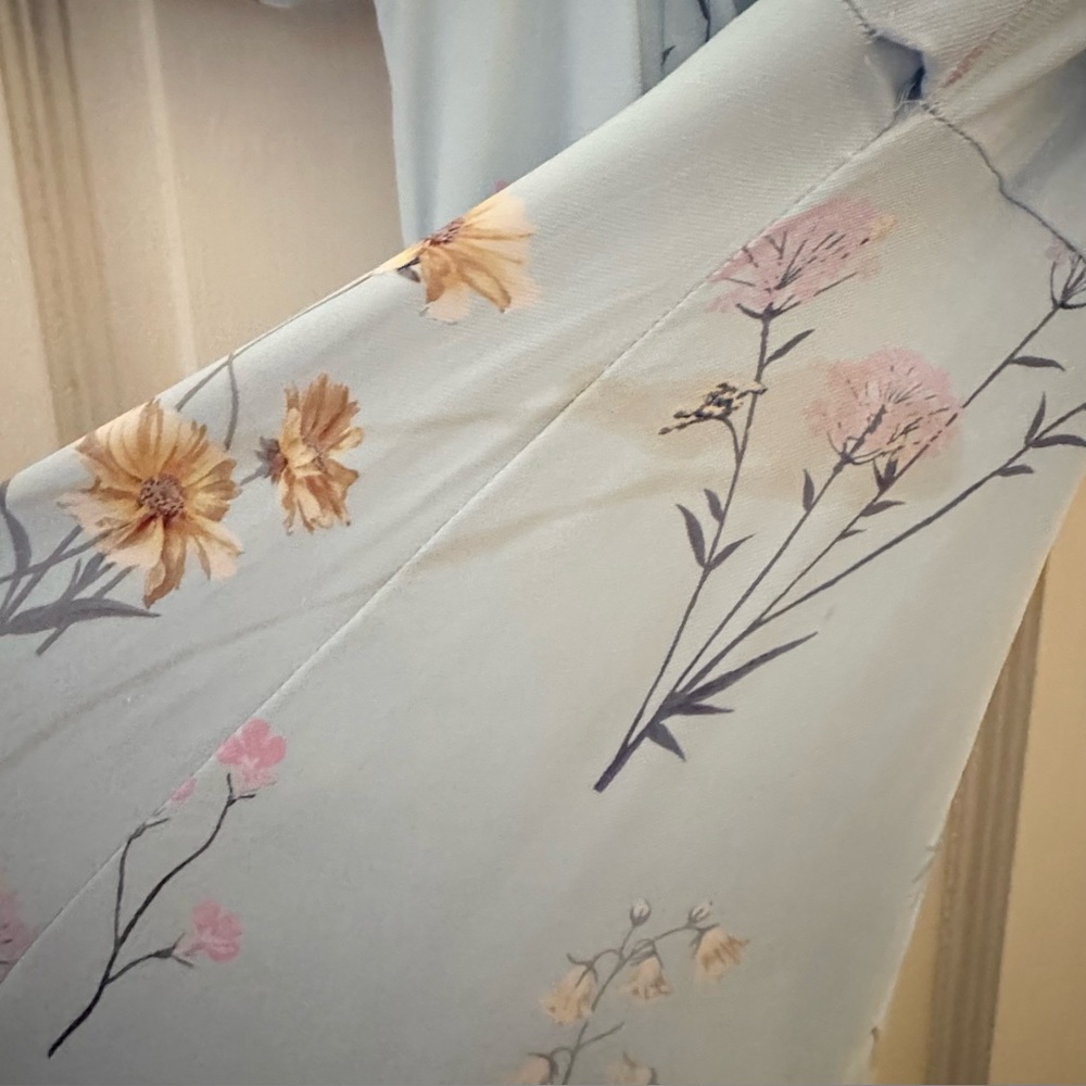 Self-Portrait Floral Watercolour Crepe Midi Dress | Size: 6 | Color: Powder Blue - Picture 11 of 13